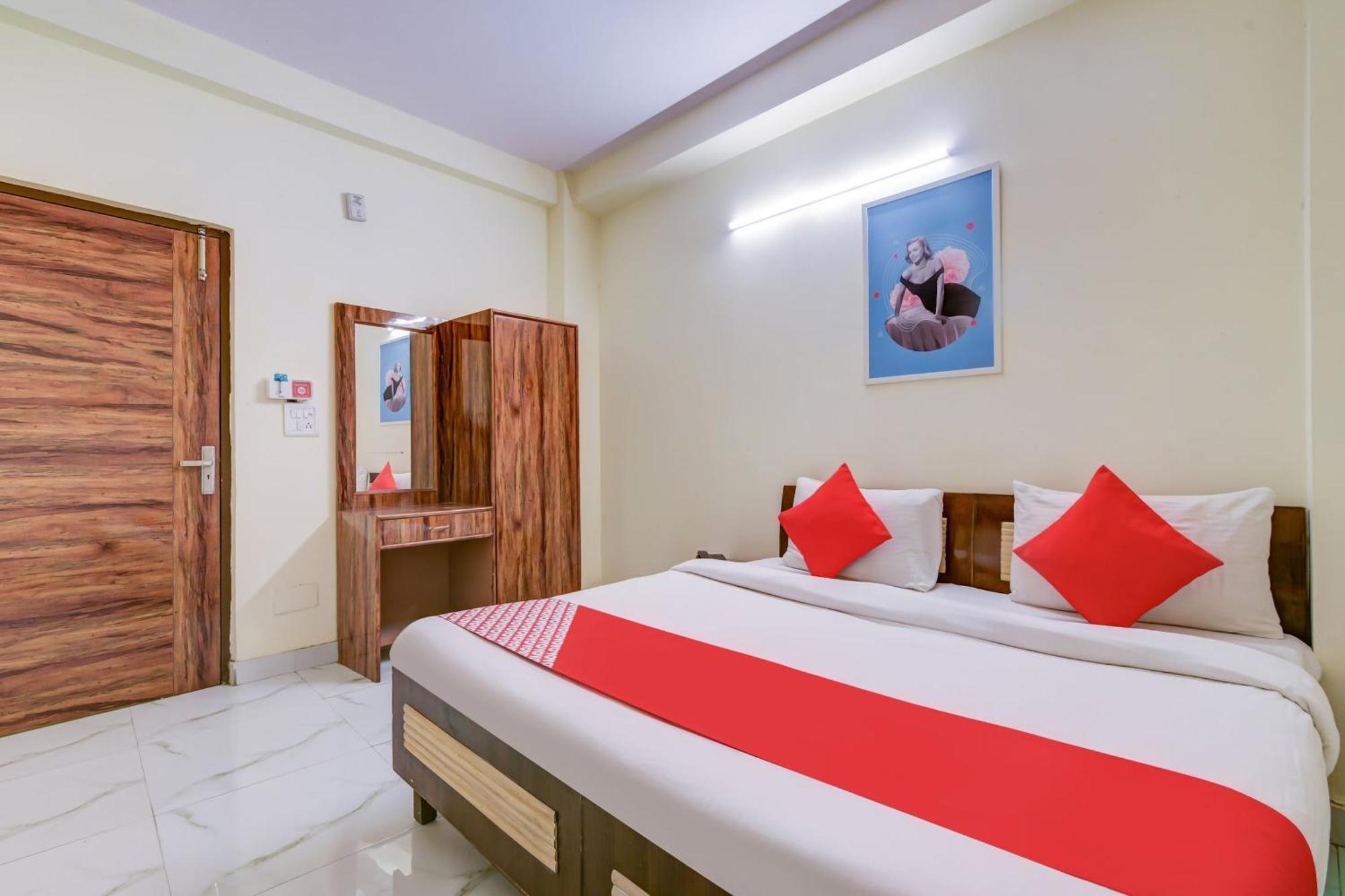 Hotel O 74192 Vishwakarma Palace Delhi  Buitenkant foto