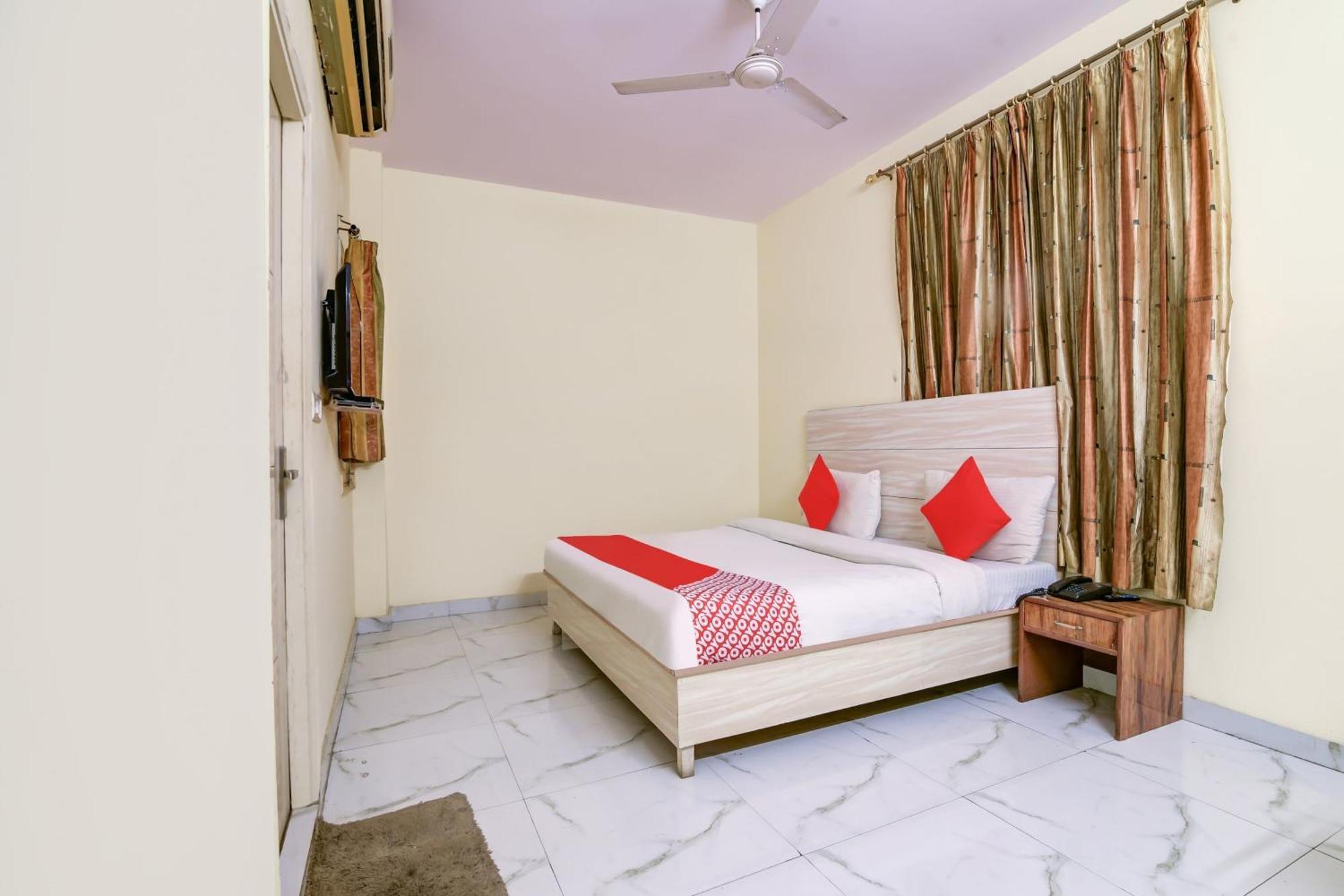 Hotel O 74192 Vishwakarma Palace Delhi  Buitenkant foto