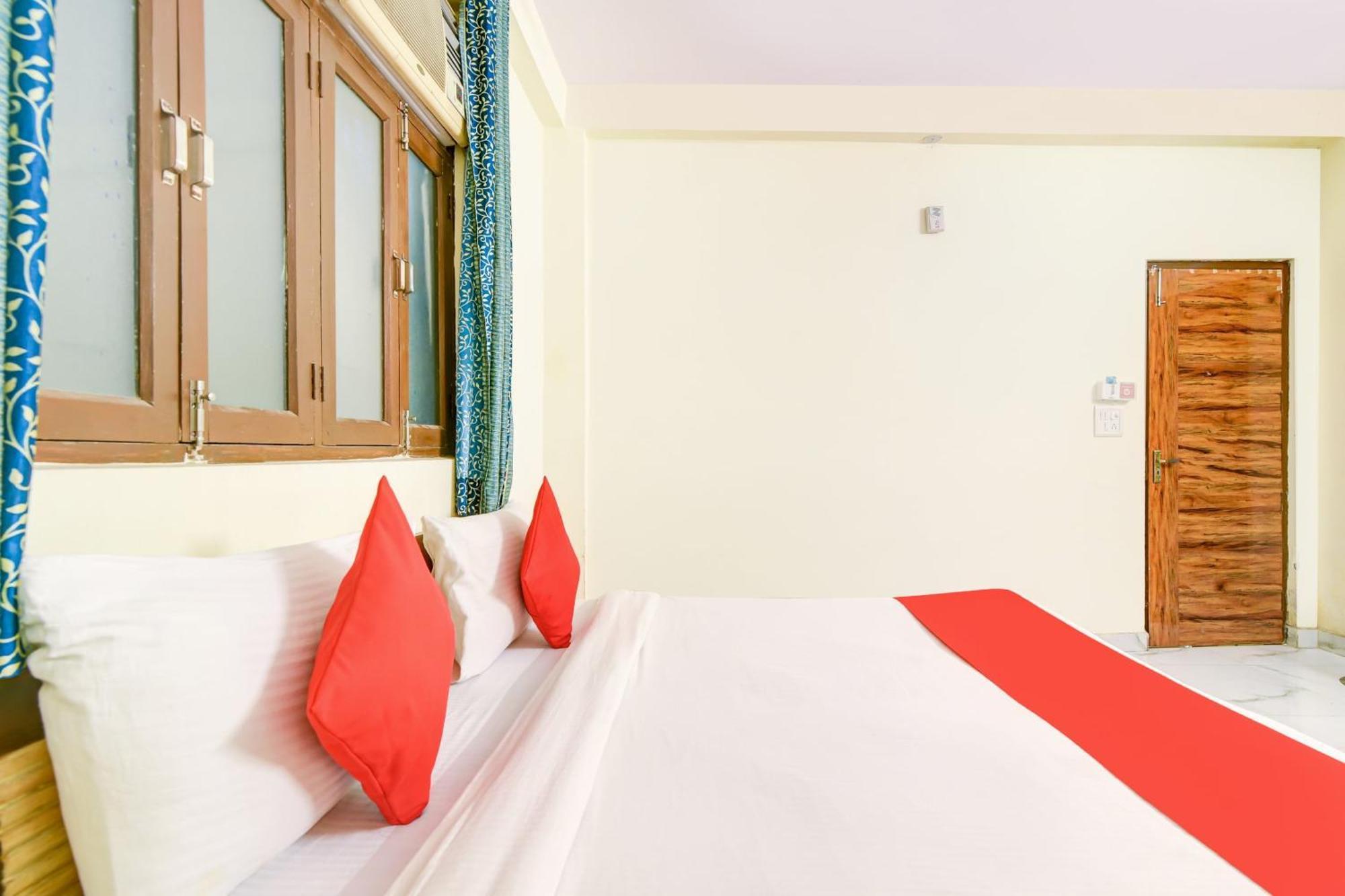 Hotel O 74192 Vishwakarma Palace Delhi  Buitenkant foto