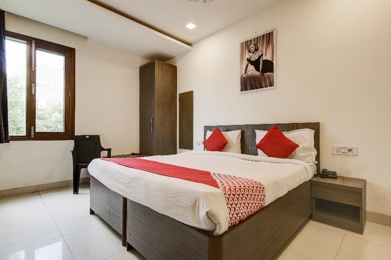 Hotel O 74192 Vishwakarma Palace Delhi  Buitenkant foto